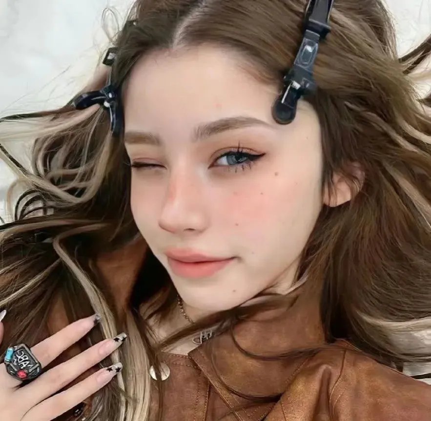 如宝物般的玻璃珠 封面
