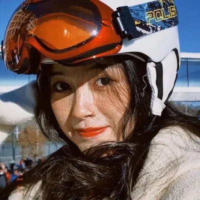 万紫千红花弄蝶 封面